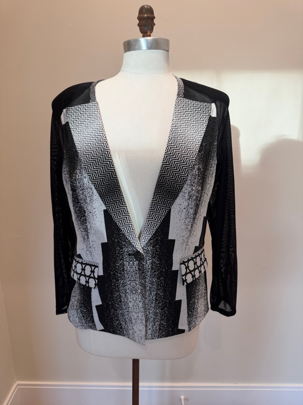 Alberto Makali Black and White Patterned Blazer